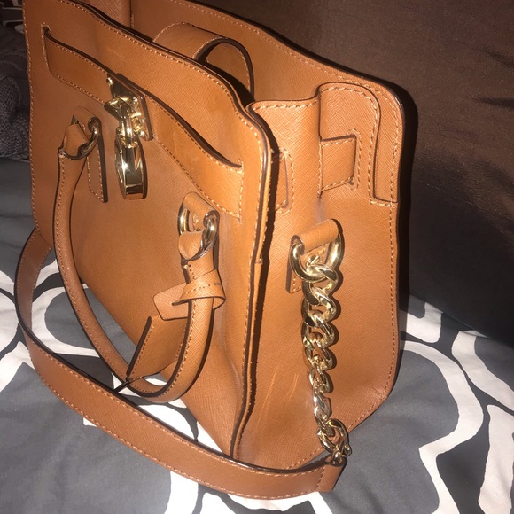 Michael Kors Hamilton Med Lock & Key Brown Leather - Picture 4 of 9